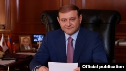 Мэр Еревана Тарон Маркарян подает в отставку, 9 июля 2018 г. 