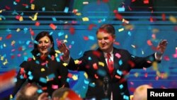 Zoran Milanović slavi pobjedu na izborima