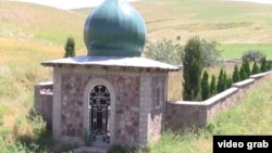 Турсунзаде районундагы массалык көмүүзөрзө, Тажикстан, 2012-жыл