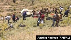 Ооганстандык качкындарды ташып бараткан унаа жол кырсыгына кабылган. Түркиянын Ван аймагы. 2019-жыл.