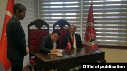 Аманбай Кайыпов во время рабочей поездки по Турции.