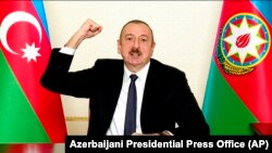 ილჰამ ალიევი ყარაბაღის მეორე ომის მიმდინარეობისას მიმართავს აზერბაიჯანელ ხალხს