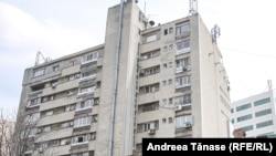 Sistemul centralizat de termoficare din București este învechit și marcat de avarii și pierderi.