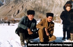 Ариф Кутлу, Имит, Пакистан, 1979-жыл, (Бернард Репонд тарткан сүрөт)