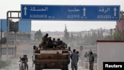 Түркия колдогон сириялык козголоңчулар. Тел Абияд, 14-октябрь, 2019-жыл.