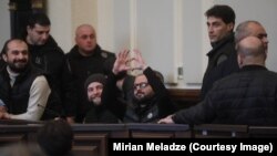 მოსამართლე ქეთევან ჯაჭვაძემ 11-ვე დაკავებული პატიმრობაში დატოვა