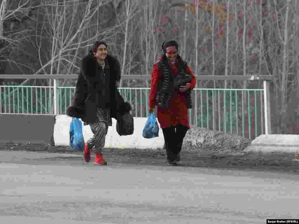 У знаменитого "золотого" моста