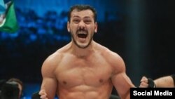 Самедов Забит, кикбоксан дуьненаюкъара чемпион
