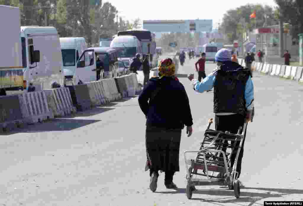 "Ак жол" бекети.