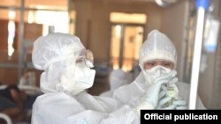 Медработники. 