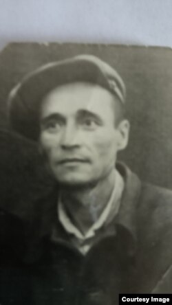 Сергей Иванов (отец Сергея Тарасова) в лагере