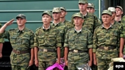 Несмотря на жесткую прогрузинскую позицию России во время войны и многолетнюю блокаду, объявленную Абхазии после войны, российско-абхазские контакты не прерывались