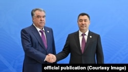 Садыр Жапаров и Эмомали Рахмон.