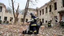 Urmările atacului cu rachete în centrul orașului Vinița, Ucraina, din 14 iulie. 23 de persoane au fost ucise și peste 200 au fost rănite.