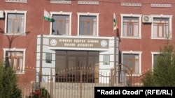 Здание отдела Госкомитета по землеустройству и геодезии Таджикистана в районе Деваштич
