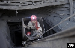 În jur de 2.000 de mineri mai sunt în bazinul Rovinari.