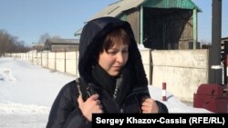 Жена российского активистиа Ильдара Дадина, Анастасия Зотова, у ИК-5 в городе Рубцовске Алтайского края.
