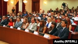 Рәсми чараларда актив катнашучы яшьләр