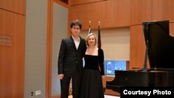 Азамат Сыдыков профессор Павлина Доковска менен