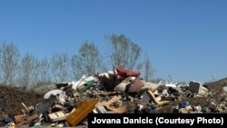 Deponija u Valjevu je na tri kilometra od centra grada, podsećaju meštani koji traže njeno zatvaranje.