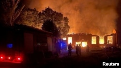 Președintele Volodimir Zelenski spune că Rusia a bombardat un centru de transfuzii din nord-estul Ucrainei.