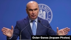 Premierul Ilie Bolojan într-o conferință de presă susținută pe 2 septembrie la Palatul Victoria