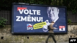 Плякат ультраправай партыі SPD, які заклікае чэхаў галасаваць за перамены