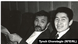 КДК жыйыны маркум Табылды Эгембердиев жана Тынчтыкбек Чоротегин. 1991-жыл