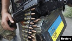 Ілюстраційне фото. Український військовослужбовець на блокпосту біля Донецька, серпень 2014 року