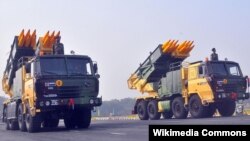 Pinaka համազարկային կրակի ռեակտիվ համակարգեր