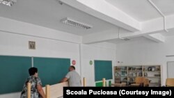 Școlile se pregătesc să înceapă fizic pe 13 septembrie