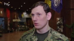 «Прогнози на життя були близькі до нуля»: лікар зустрівся з бійцем через три роки після поранення (відео)