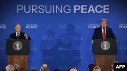 Владимир Путин ва Доналд Трамп ба суолҳои хабарнигорон дар Аляска посух надоданд