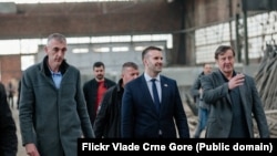 Predsjednik Vlade Crne Gore, Milojko Spajić sa rukovodstvom Željezare u fabričkim halama. Nikšić, 9. april 2025. 
