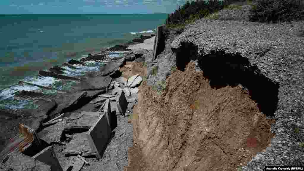 Beton plitaları, furtunağa yalını "aşamağa" mania degil