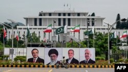 په اسلام اباد کې د ایران د ولسمشر مسعود پزشکیان د هرکلي ترتیبات نیول شوي دي - د اګست دویمې انځور