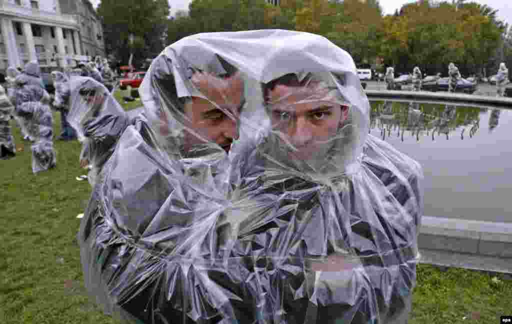 Студенты - участники протестов. Тбилиси, 20 ноября