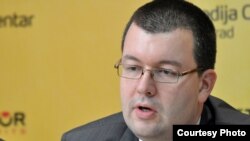 Srbi imaju pravo na pobunu: Čedomir Antić