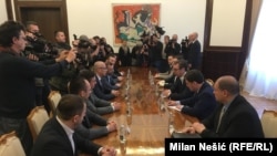 Sastanak predstavnika Srpske liste, predsednika Srbije Vučića i generalnog sekretara predsednika Srbije Nikole Selakovića