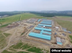 Таварна-малочная фэрма, якую будуюць беларусы