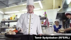 Кыргызстандагы кафе-ресторандардын бири. Иллюстрациялык сүрөт.