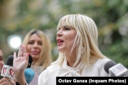 Fostul ministru al Turismului, Elena Udrea, a fost condamnată la șase ani de închisoare în dosarul Bute. Din perioada Udrea a rămas logo-ul de țară, o frunză. Imagine din 23 octombrie 2017.
