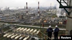 Нефтеперерабатывающий завод «Славнефть-ЯНОС», Ярославль, Россия. Архивное фото