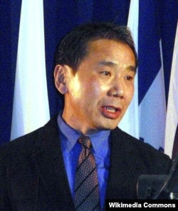 Харуки Мураками Иерусалим эл аралык сыйылыгын тапшыруу салтанатында.