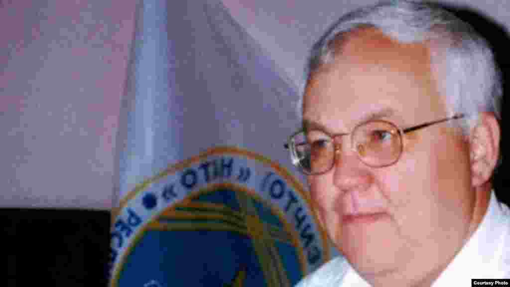 Сергей Терещенко тәуелсіз Қазақстанның тұңғыш премьер-министрі (16 қазан 1991 жыл - 14 қазан 1994 жыл) болды.&nbsp;Оның тұсында Қазақстанның агроөнеркәсіп саласында нарықтық реформалар басталып, колхоздар мен совхоздар таратылып, жаңадан&nbsp;фермерлік және ұсақ шаруа қожалықтары құрыла бастады.&nbsp;Инфляция бұрын-соңды болмаған шарықтау шегіне жетті. Биліктен кеткен соң Терещенко Қазақстан президенті Нұрсұлтан Назарбаевтың сенімді серіктестерінің бірі болып қала берді. 1999 жылы мерзімінен бұрын өткен президенттік сайлауда кандидат Назарбаевты қолдау штабын басқарды. Сайлаудан соң осы штабтың негізінде құрылған "Отан" партиясы кейін "Нұр Отан" партиясы болып атауын өзгертті. Сергей Терещенко&nbsp;қазір Қазақстанның бірнеше облысында ауыл шаруашылық жері бар кәсіпорынды басқарады.