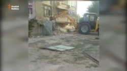 Türkmenabatda 'pristroýkalar' ýykylýar