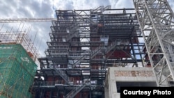 Таштандыны кайра иштетүү заводунун курулушу. 