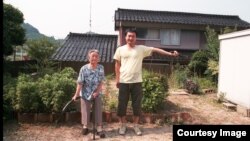 Takashi în orașul său natal Yonago, Japonia