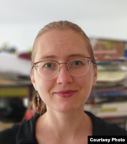 Kinoşınas Anastasiya Kanivetsniñ fikirince, Seitablayev seyircini qırımtatar medeniyetinen tanıştırğan keyfiyetli seyirci kinosını yapa