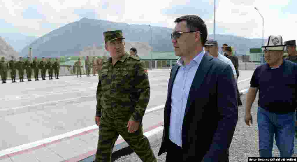 Баткен районундагы "Орто-Боз" чек ара тозоту. 27-май, 2021-жыл.